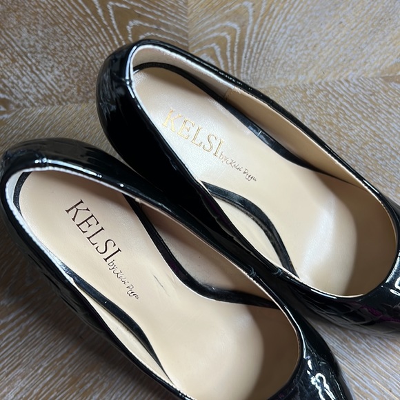 KELSI BY KELSI DAGGER Black Patent Embossed Leather Laurie Platform Pumps - Picture 8 of 11